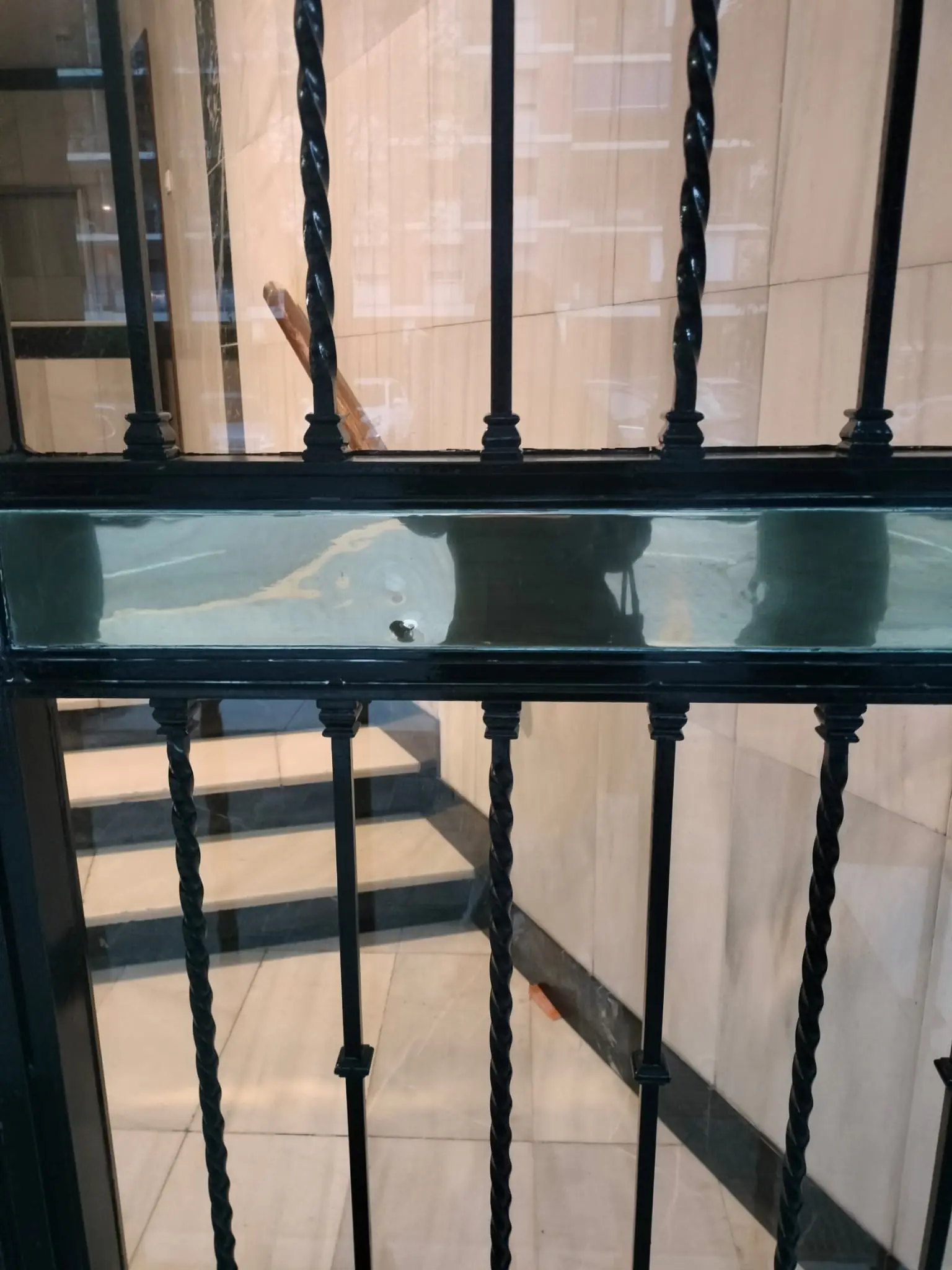 Portal después de la limpieza — resultado impecable