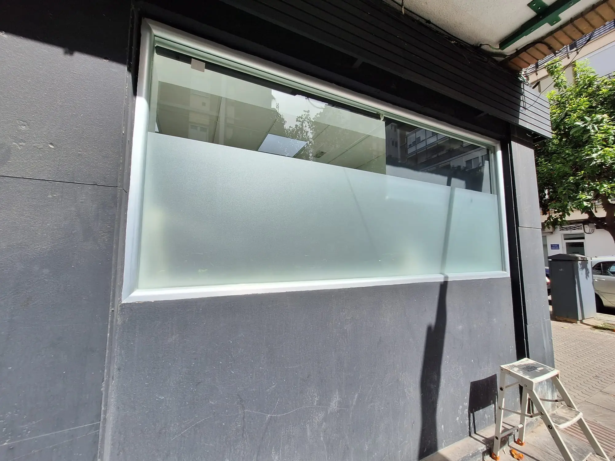 Limpieza de local comercial en Sevilla