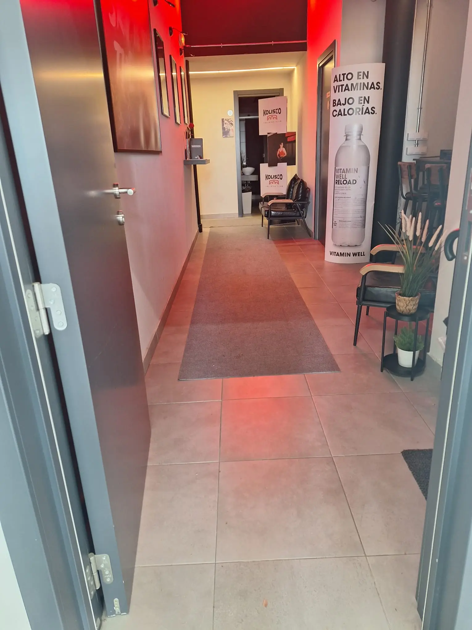 Oficina limpia en Sevilla